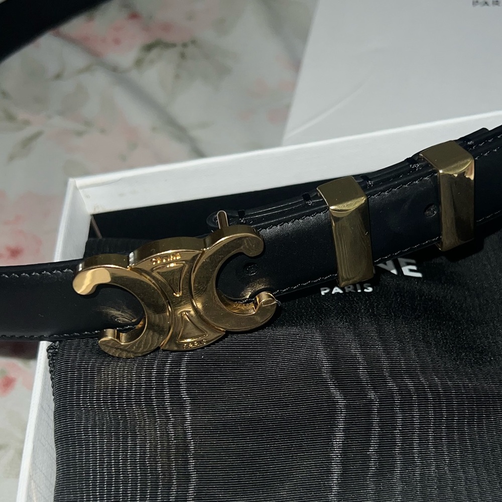 belt triomph CL, black with gold.